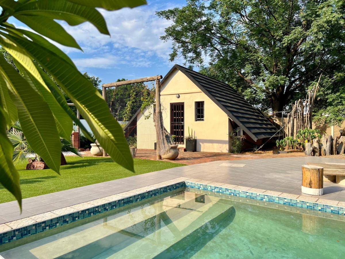 Cosy City Cottage Gaborone Exterior foto
