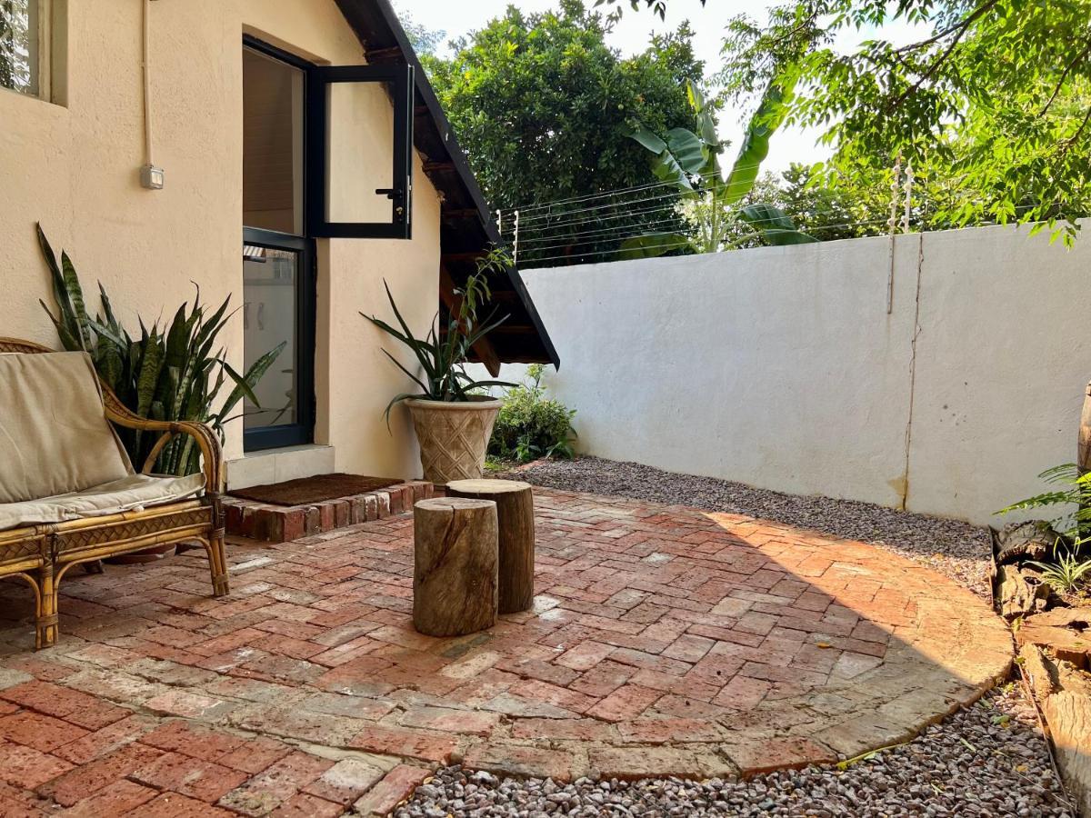 Cosy City Cottage Gaborone Exterior foto