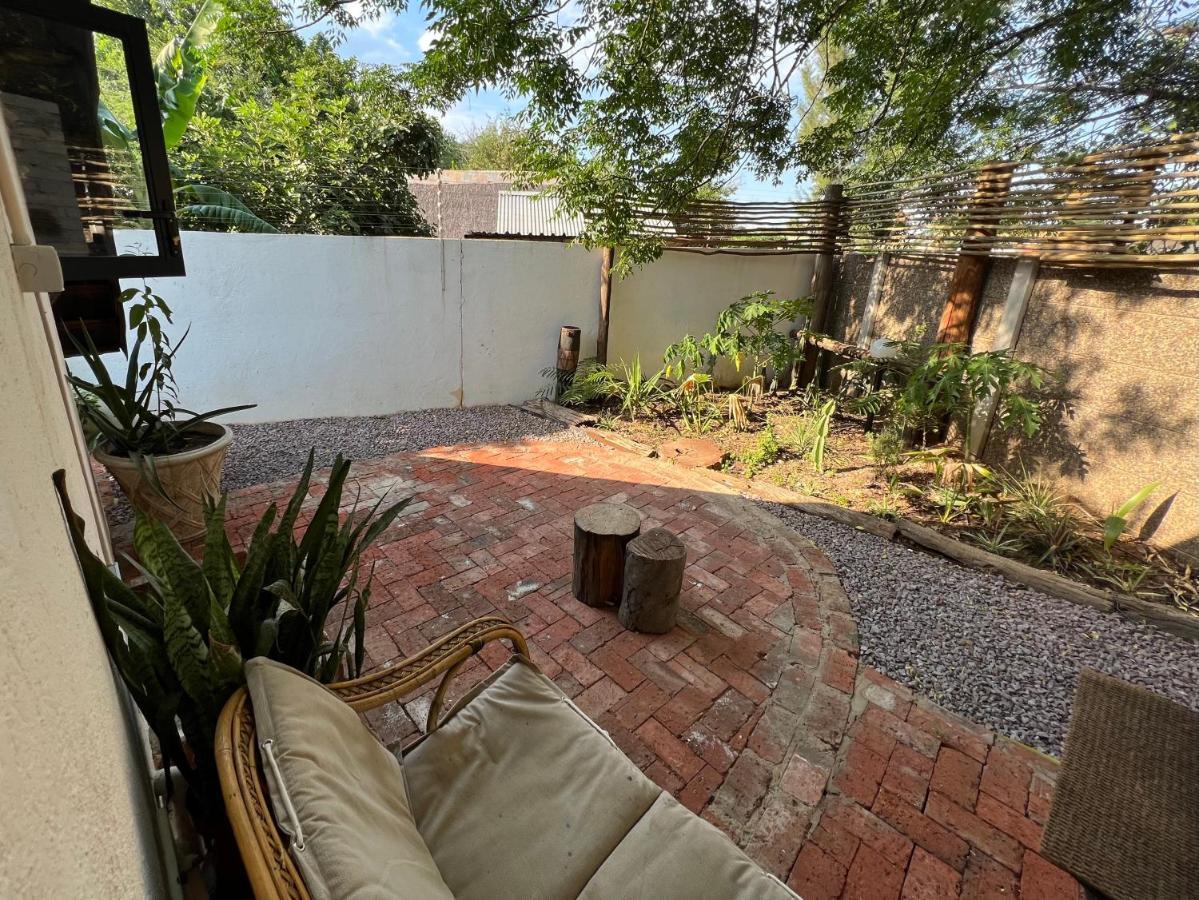 Cosy City Cottage Gaborone Exterior foto